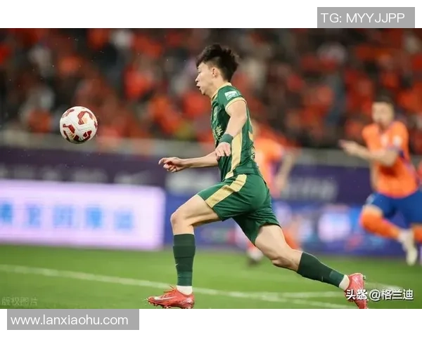 中国足球新星7号引领未来 迎接国际赛场挑战 展现球技与激情 中国足球新星7号引领未来 迎接国际赛场挑战 展现球技与激情