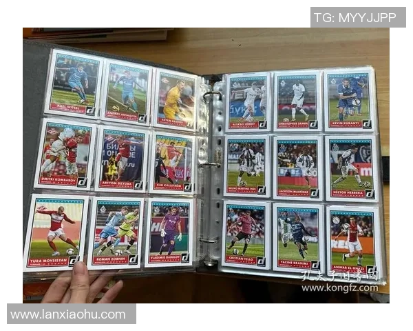 如何处理和收藏足球球星卡 保护老卡的技巧与方法 如何处理和收藏足球球星卡 保护老卡的技巧与方法